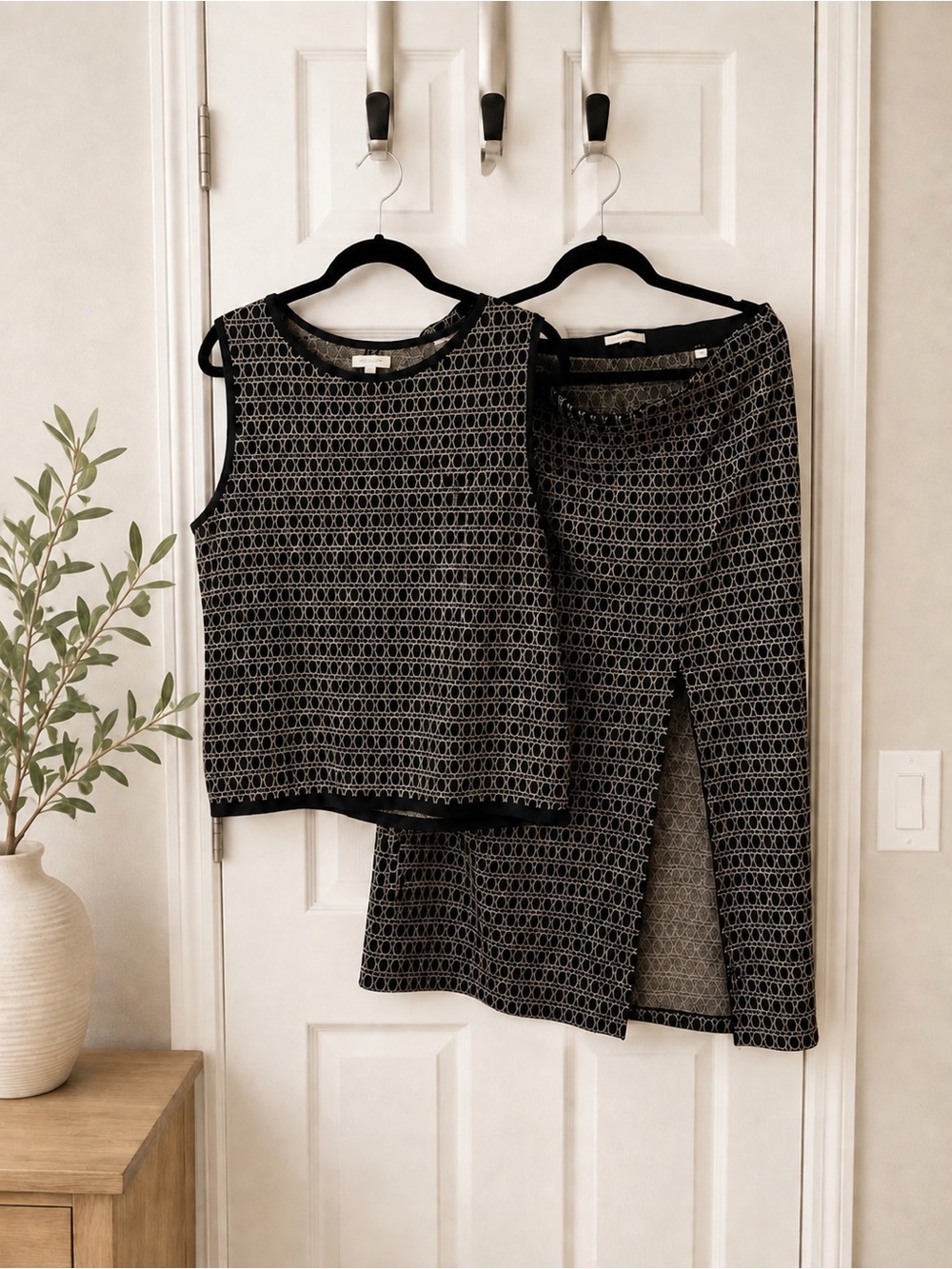 Sleeveless Knit Top and Matching Skirt Set in Black - Women's Trousers Category